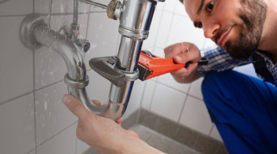 Expert burst pipe repair services in Williston Park, NY